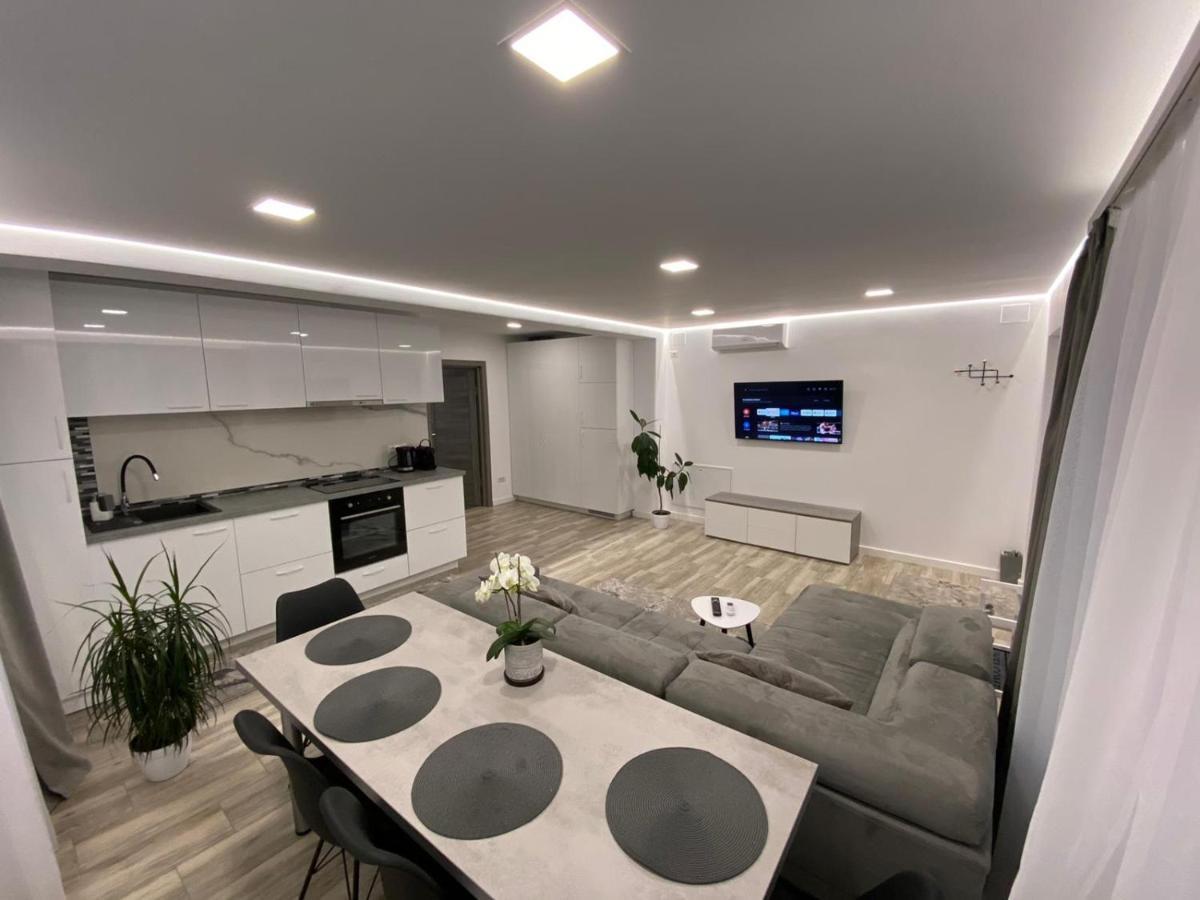 Lora Studio Suceava Exterior foto