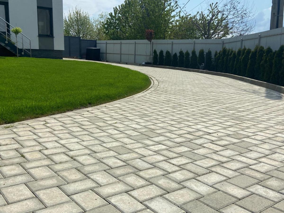 Lora Studio Suceava Exterior foto